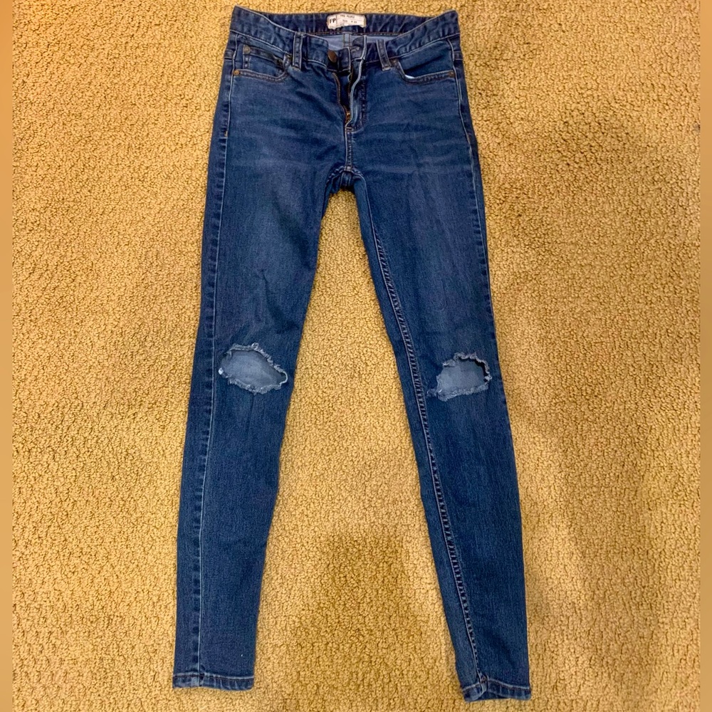 Free People Knee Ripped Jeans Blue